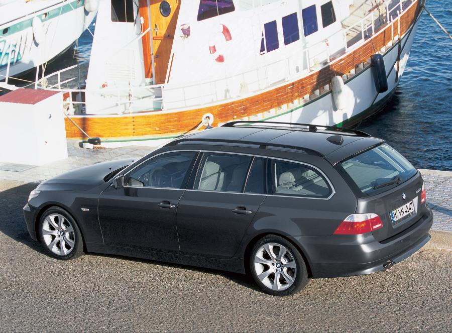  BMW 545i Touring (E61) 2004 года  (WW) (фото 31 из 42)